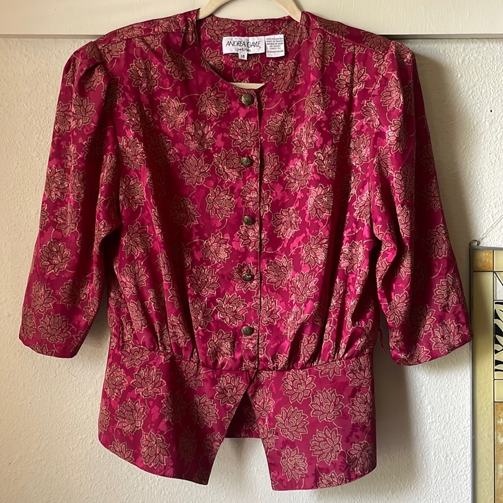 Vintage Andrea Gayle polyester floral button down blouse with shoulder pads